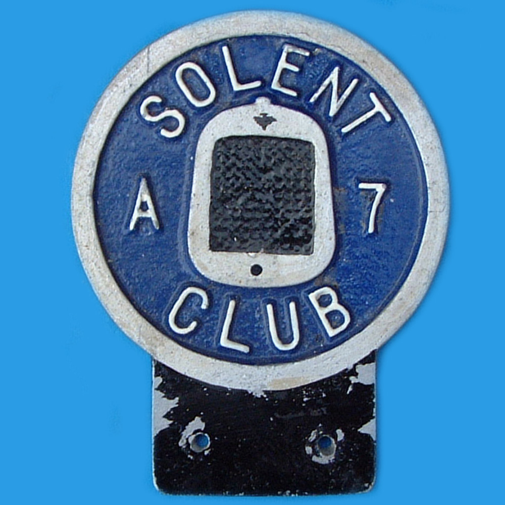 Solent Austin 7 Club  car badge