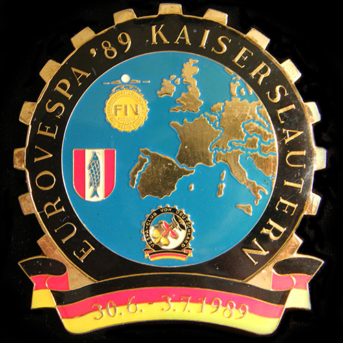 Vespa Club badge non-UK