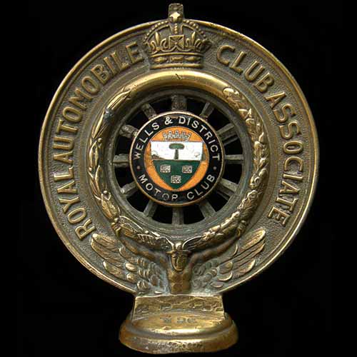 Royal Automobile Club Associate Wells & District Motor Club Car Badge