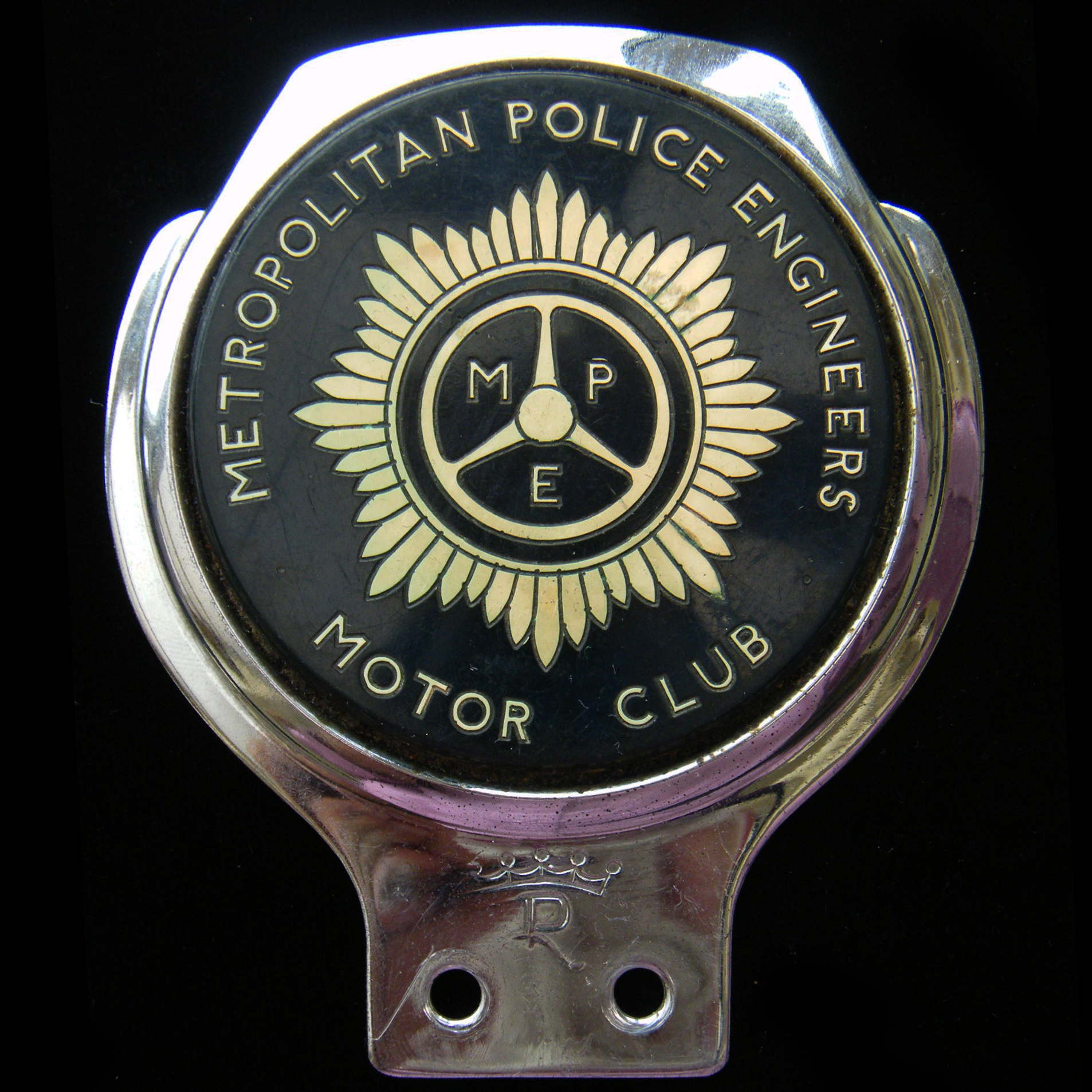 Metropolitan Police Engineers Motor Club car badge