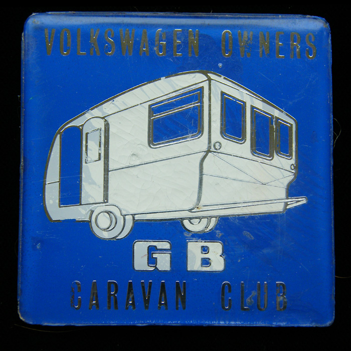  Volkswagen Owners Caravan Club of Great Britain car badge