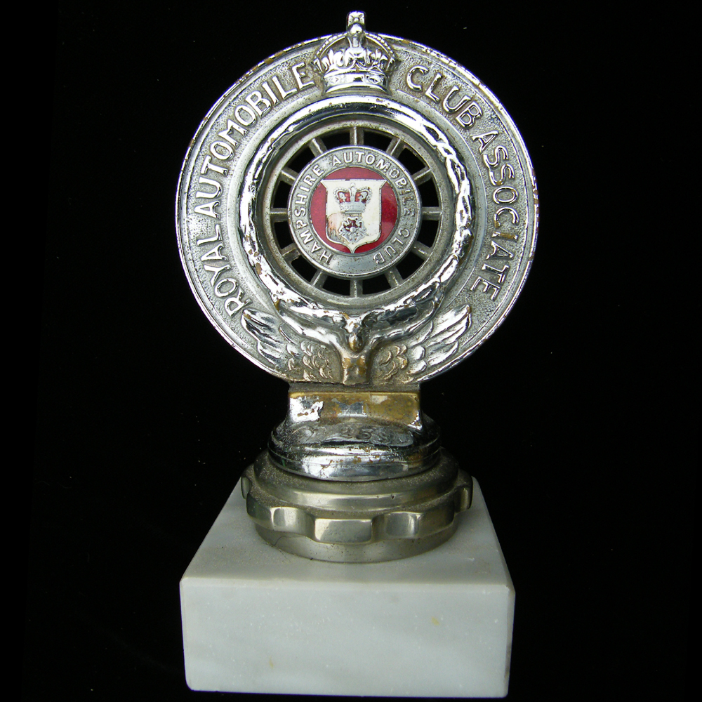 Royal Automobile Club Hampshire Centre car badge