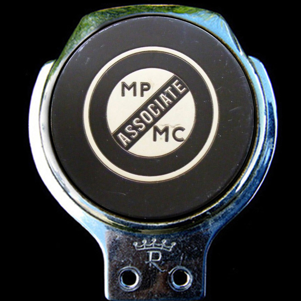Metropolitan Police Associate Motor Club car badge