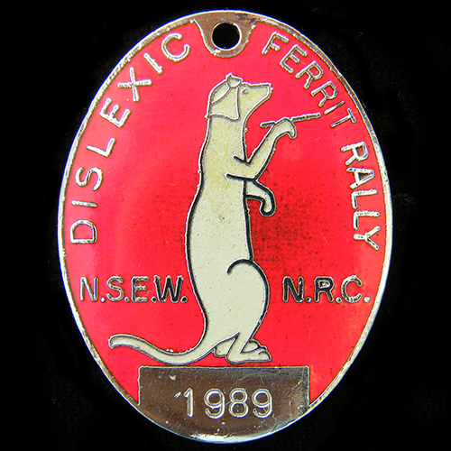 Dislexic Ferrit Rally pin badge