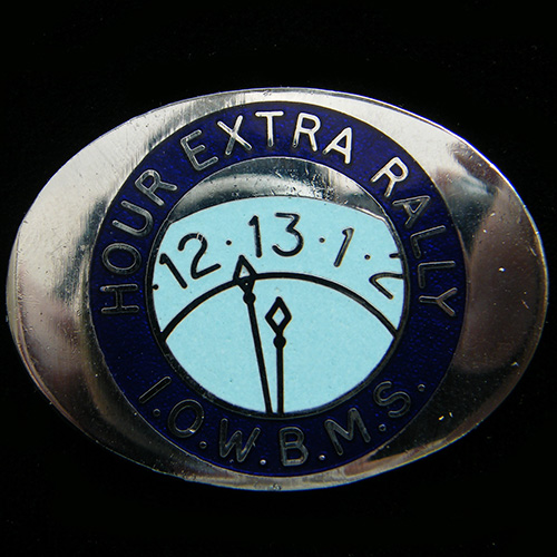 Hour Extra Rally Pin Badge