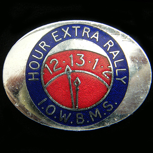 Hour Extra Rally Pin Badge