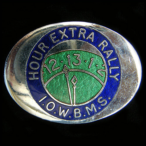 Hour Extra Rally Pin Badge
