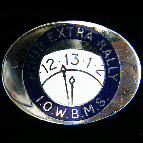 Hour Extra Rally Pin Badge