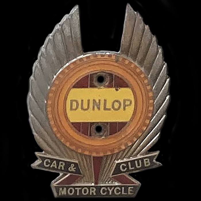 Dunlop Car & Motor Cycle Club car badge