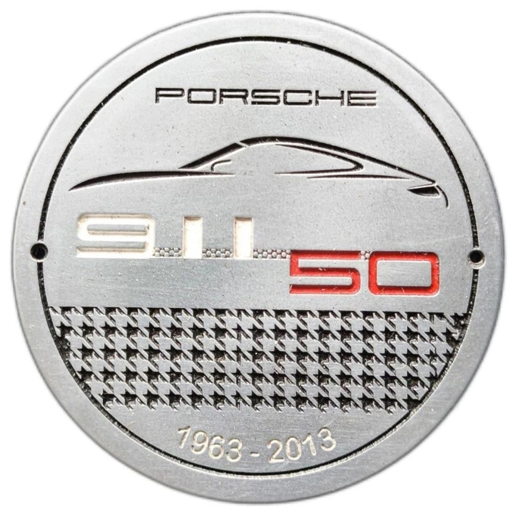 Porsche 911 car badge