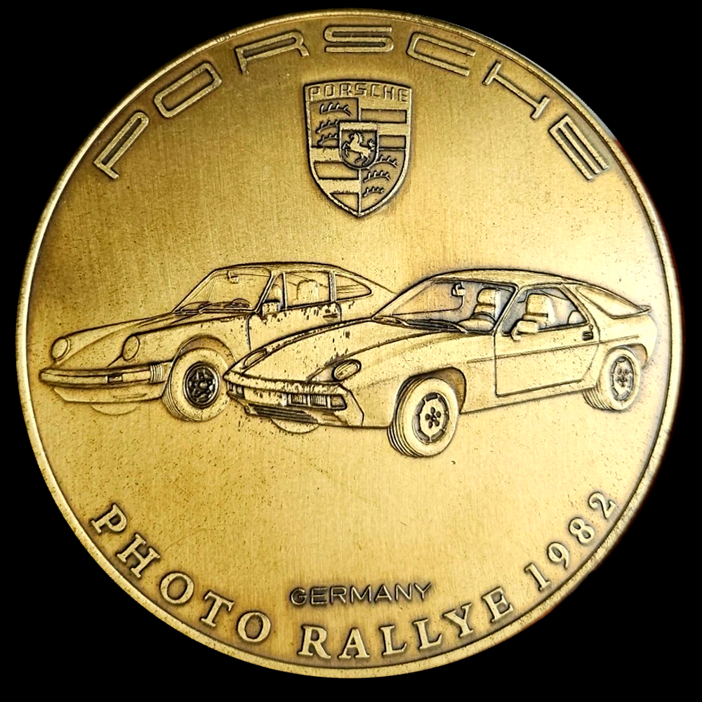 Porsche Photo Rally 1982 car badge