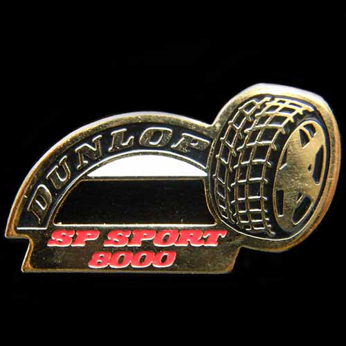 Dunlop Tyre pin badge