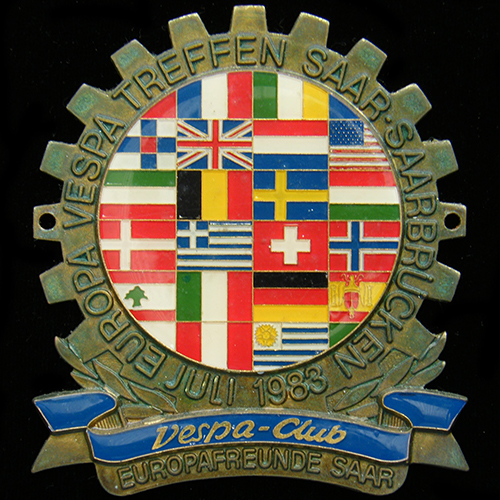 Vespa Club badge non-UK