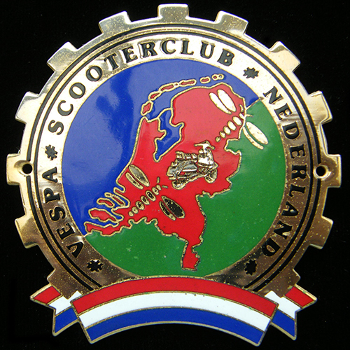 Vespa Club badge non-UK