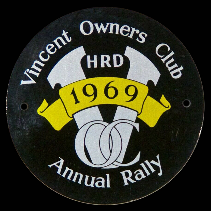 Vincent Owners Club Machine/Car badge