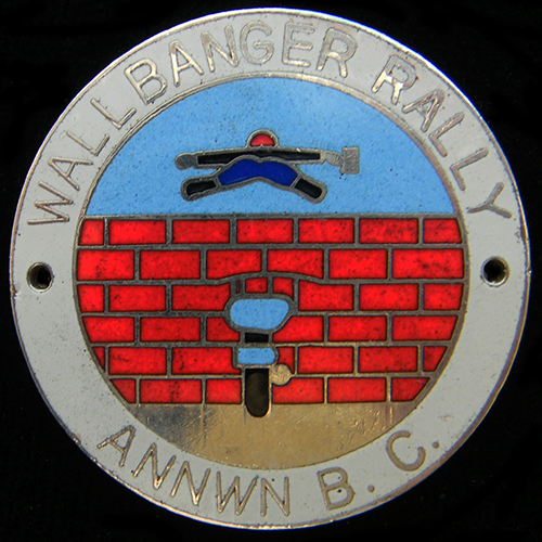 Wallbanger Rally pin badge