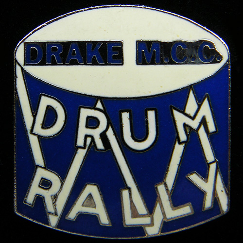 Drum Rally pin badge
