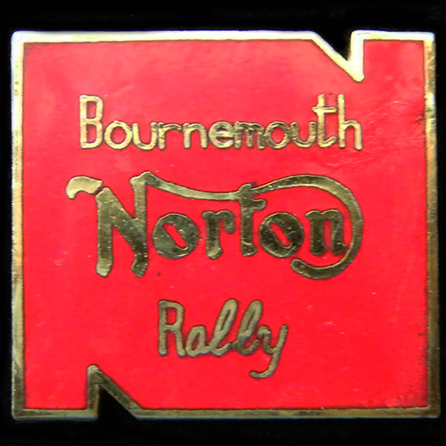 Norton Rally pin badge
