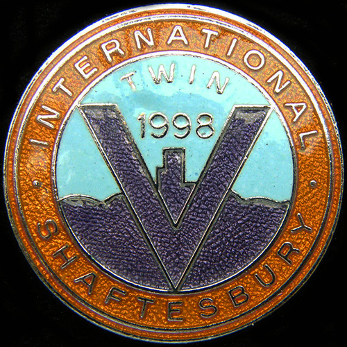 International V Twin Rally pin badge
