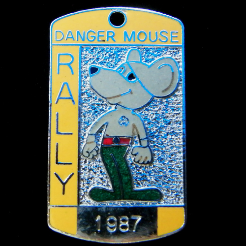 Danger Mouse Rally pin badge