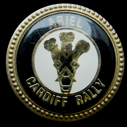 Ariel clly pin badge