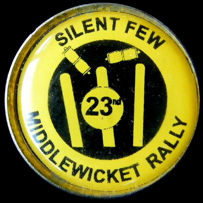 Middlewicket Rally pin badge