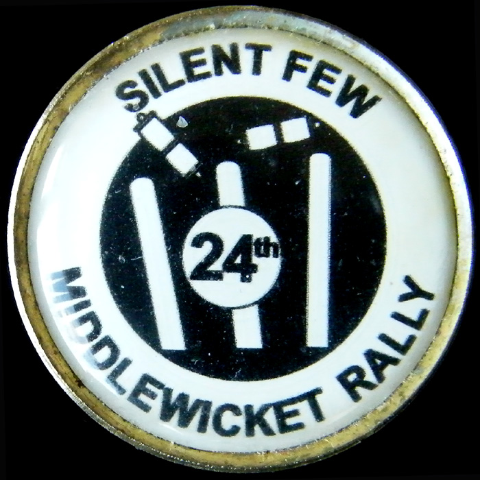 Middlewicket Rally pin badge