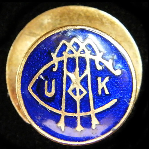 UK Commercial Travelers Association Motor Club  Lapel Badge