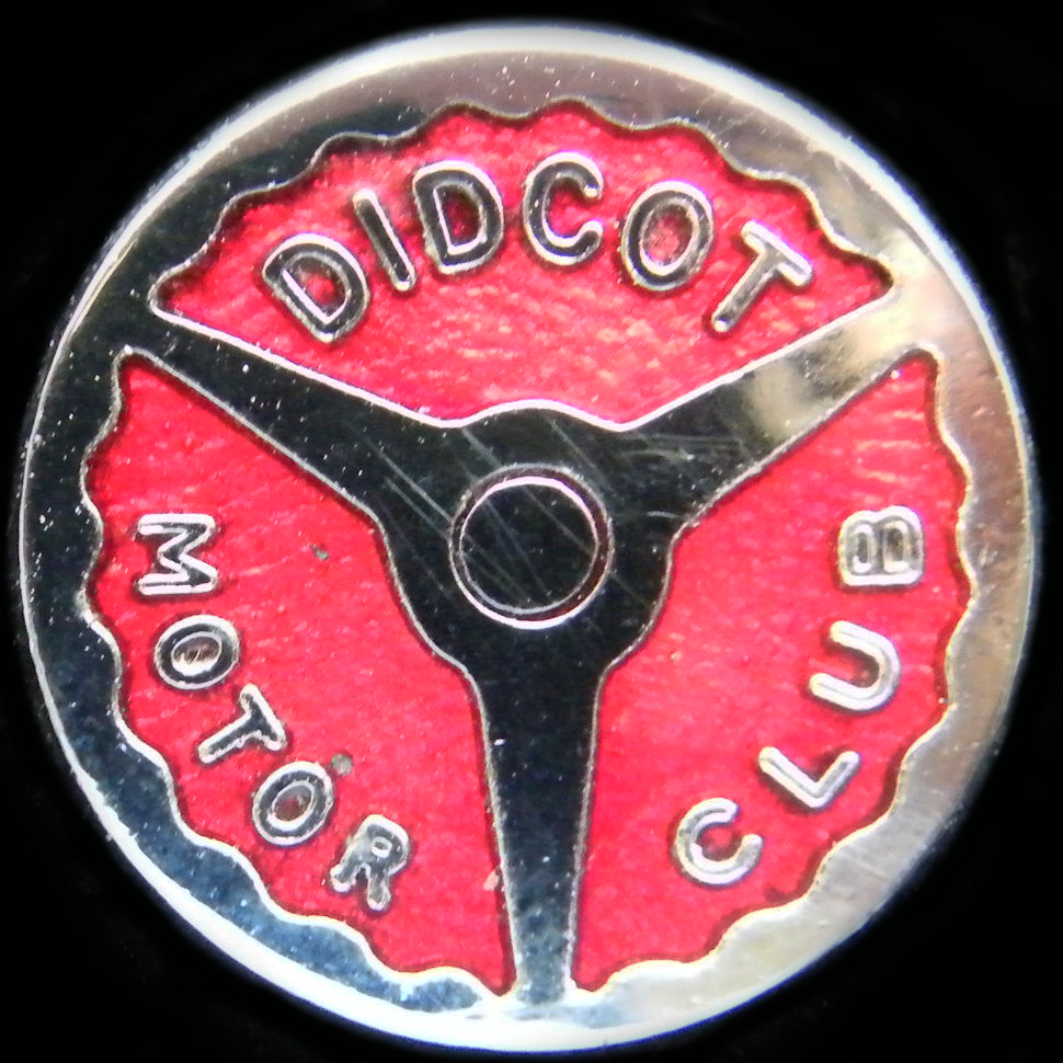 Didcot Motor Club pin badge