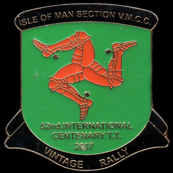 Isle of Man TT Lapel / pin Badge