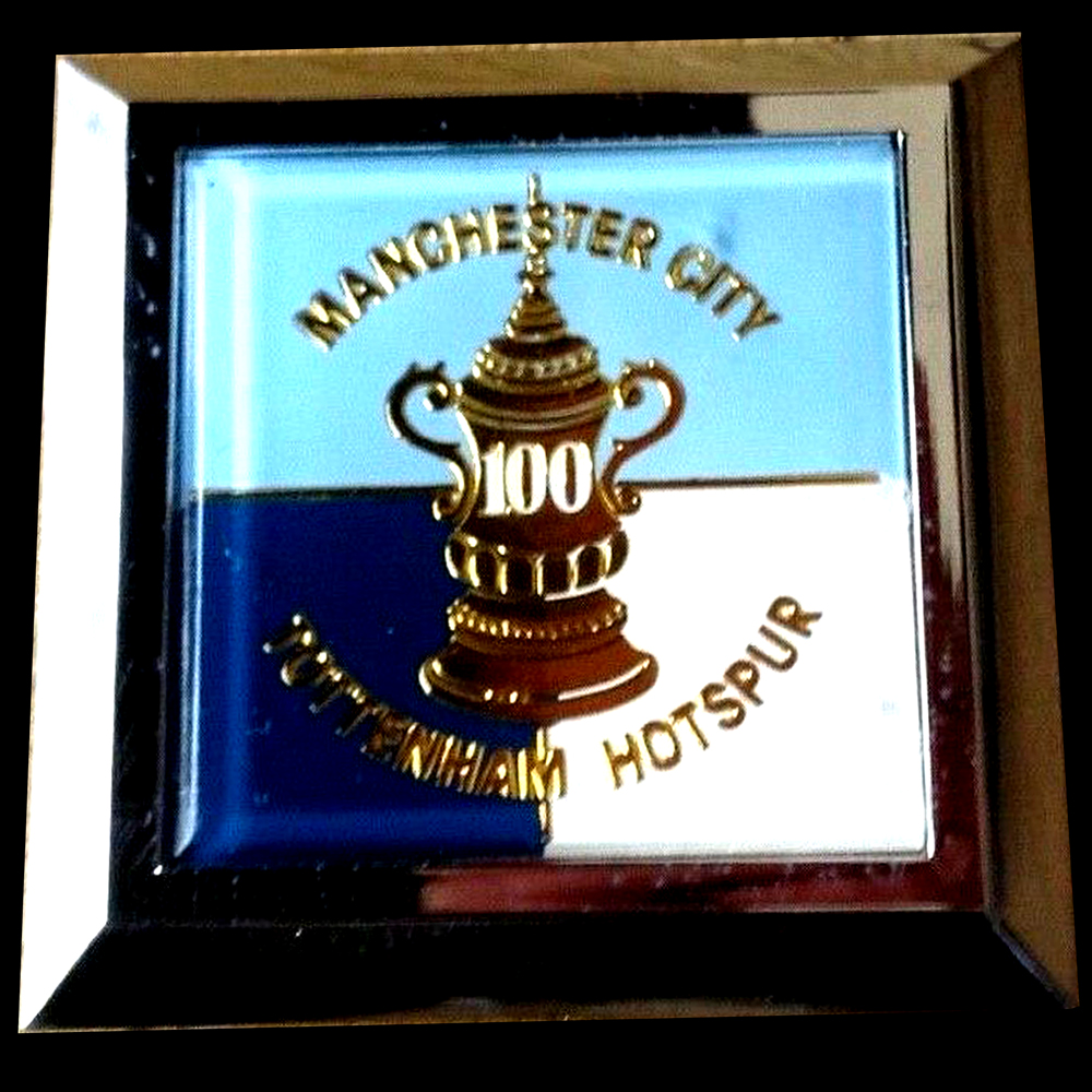 Manchester City / Tottenham Hotspur car badge