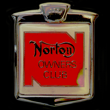 Norton Owners Club Machine badge.