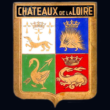 Chateaux de la Loire Car Badge (Drago)