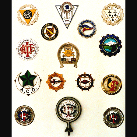Display of  French badges