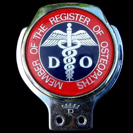 Member of the Register of Osteopaths Car Badge